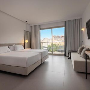 Habitación con Cama King